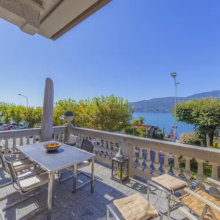 Suna La Terrazza Apartment Verbania